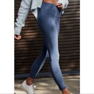 Everlane the Perfom leggings 25 inch Atlantic